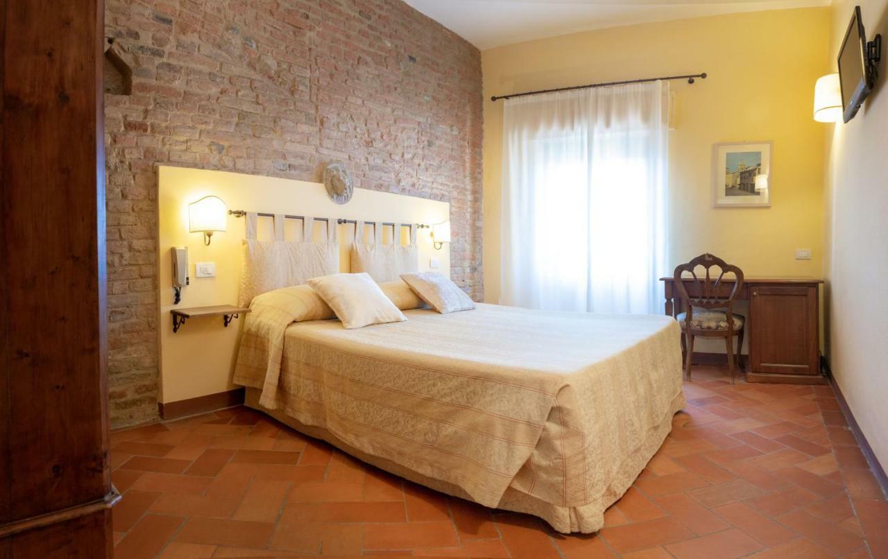 Hotel Il Castello Чертальдо Екстер'єр фото