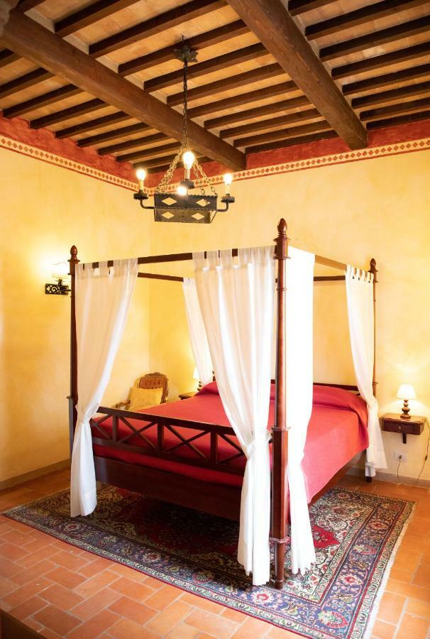 Hotel Il Castello Чертальдо Екстер'єр фото